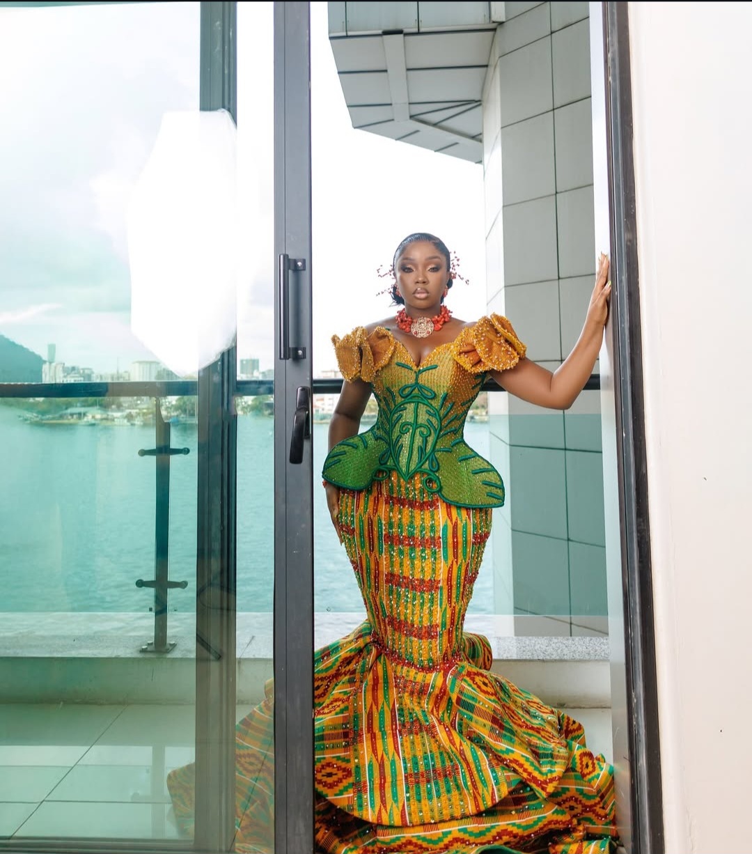 A Nigerian celebrity poses in a stunning traditional outfit at the AMVCA 2025